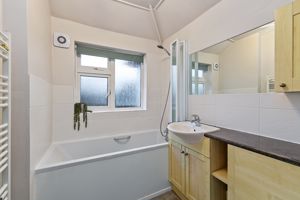 Family Bathroom- click for photo gallery